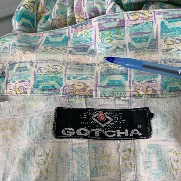 Vintage Gotcha Wild Hawaiian Print Collared Shirt No Tag Fits Mens M Surf Rad - Picture 13 of 17